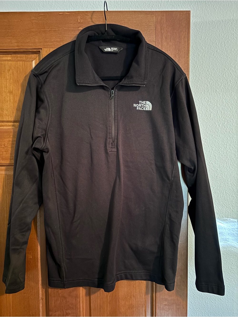 The North Face Men’s Black Lightweight Half-Zip Shirt Jacket